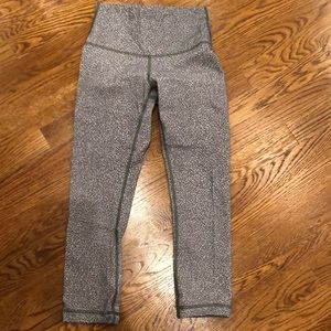 Wonder Under Lulu size 4